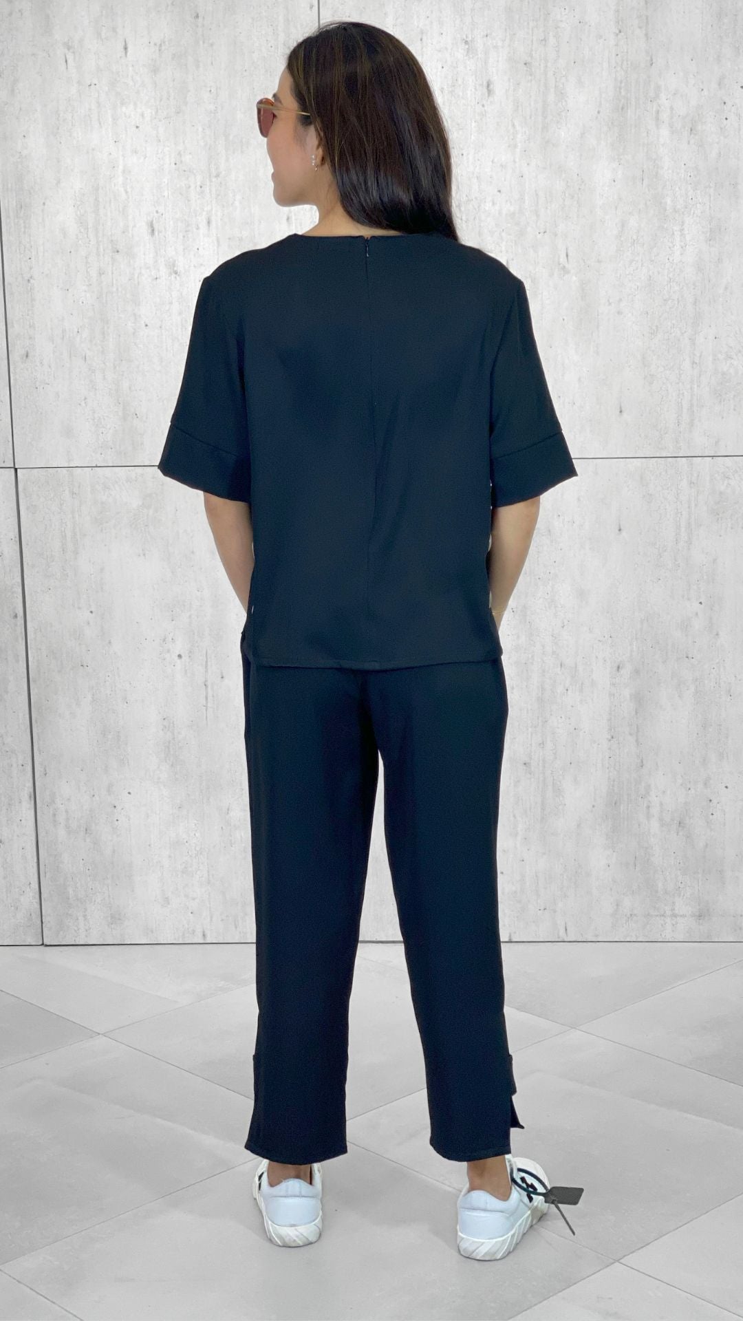 Gwen (Plus Size) Metallic Ring Top