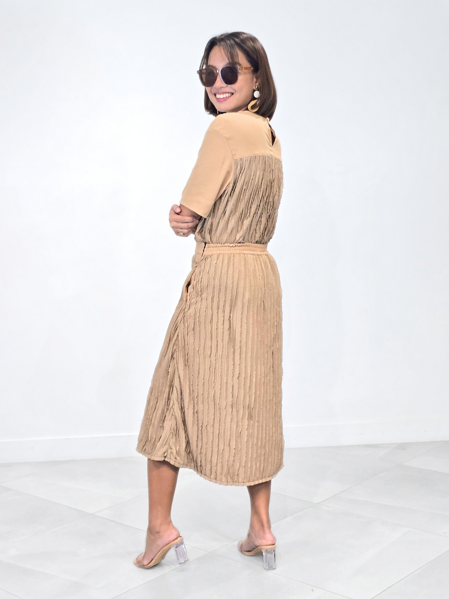Alodia Sleeve Top