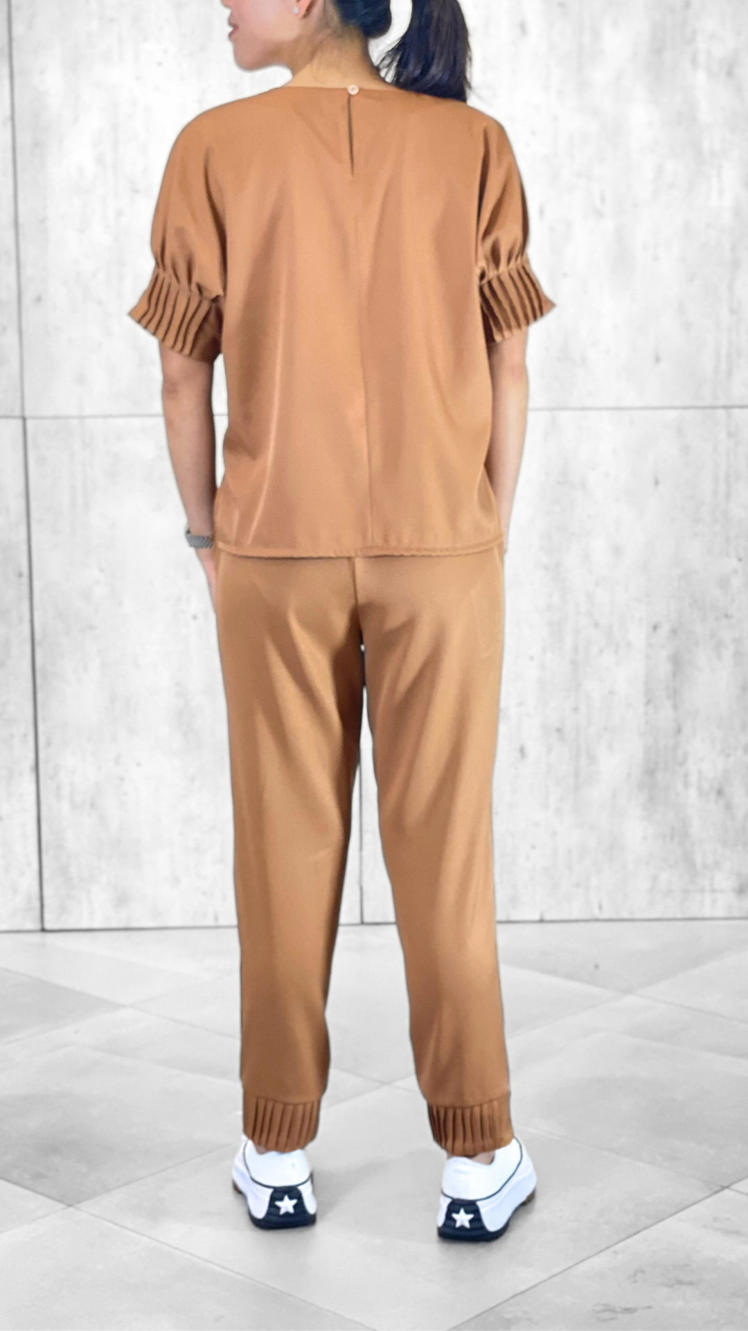 Natalie (Plus Size) Pleated Pants