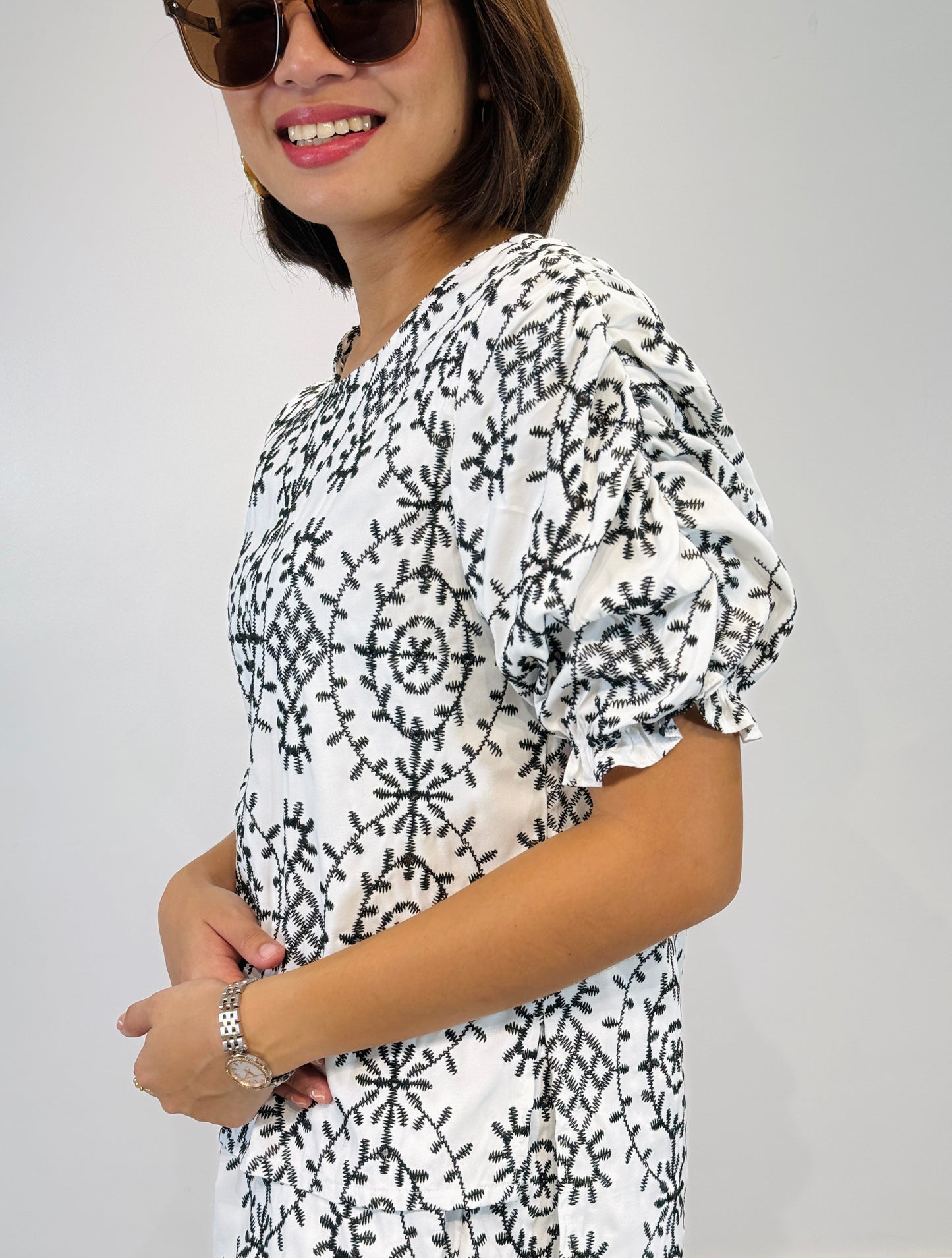 Bella Elasticized Sleeve Top