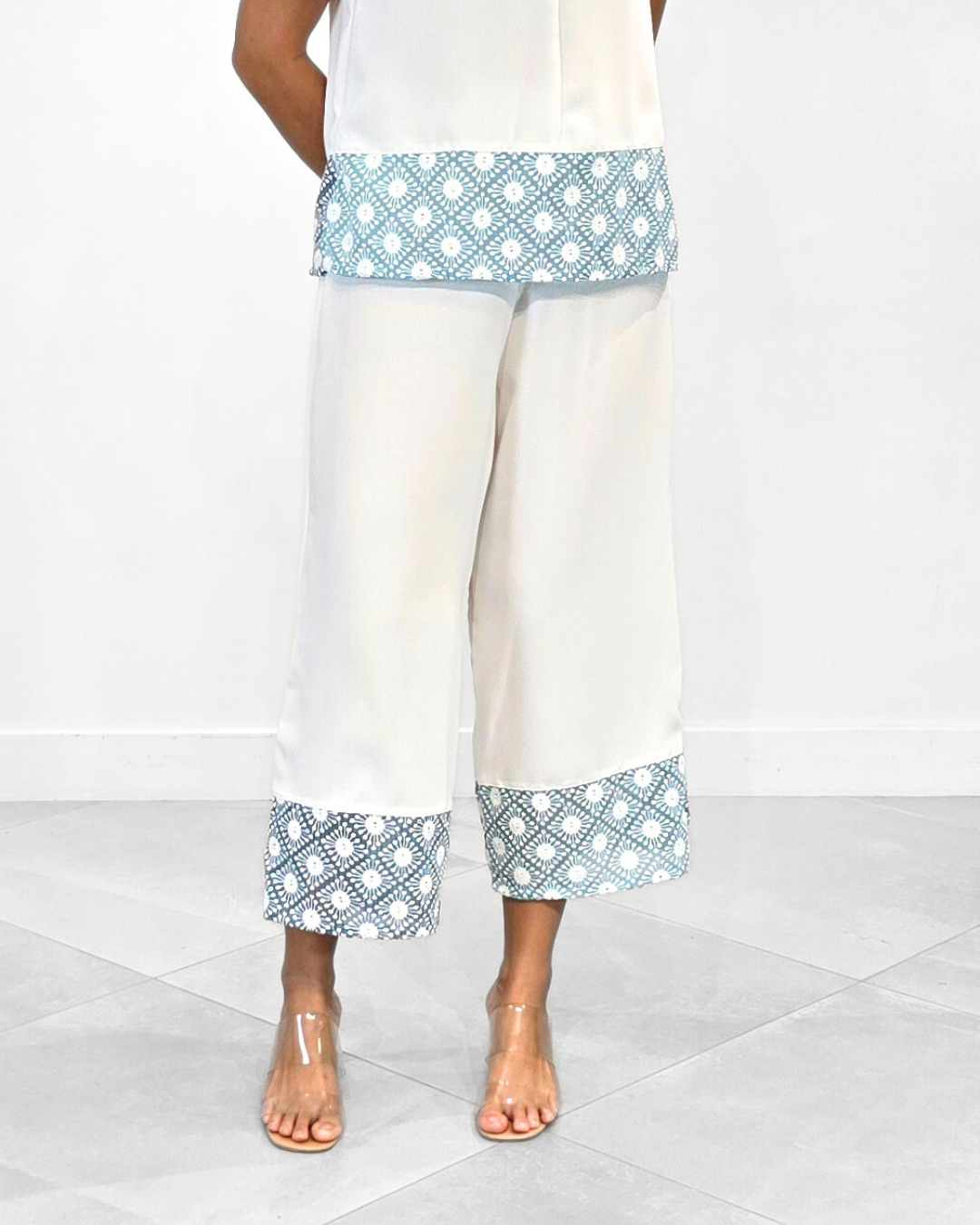 Tuscany (Plus Size) Cropped Pants