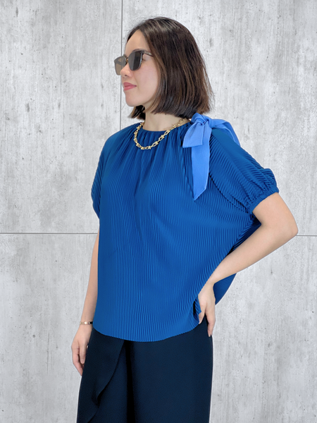 Finley (Plus Size) Ribbon Accent Top