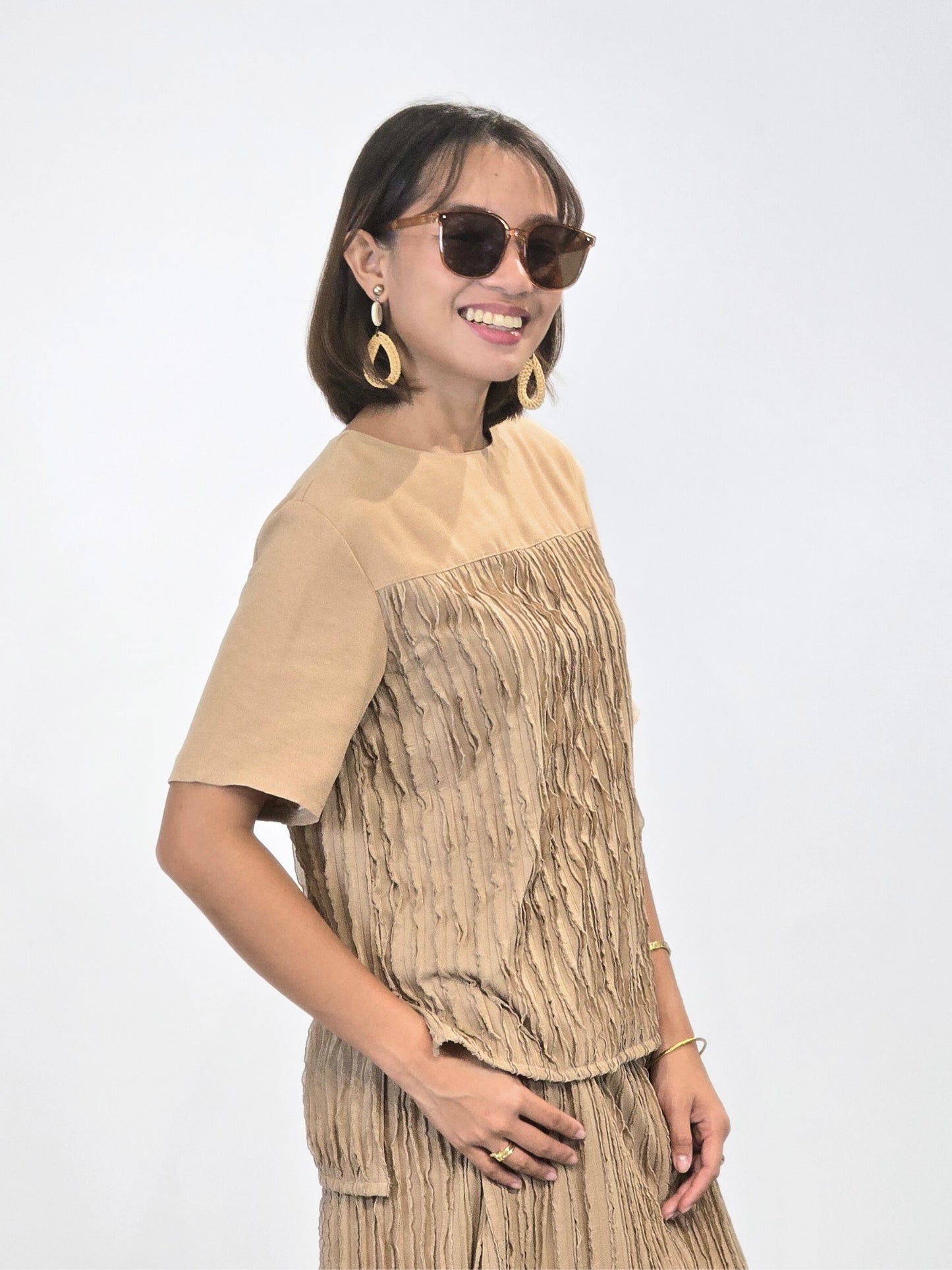Alodia Sleeve Top