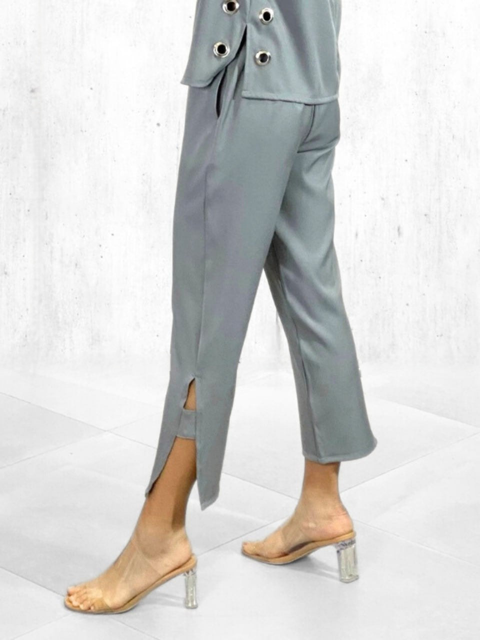 Gwen (Plus Size) Inverted V-hem Pants