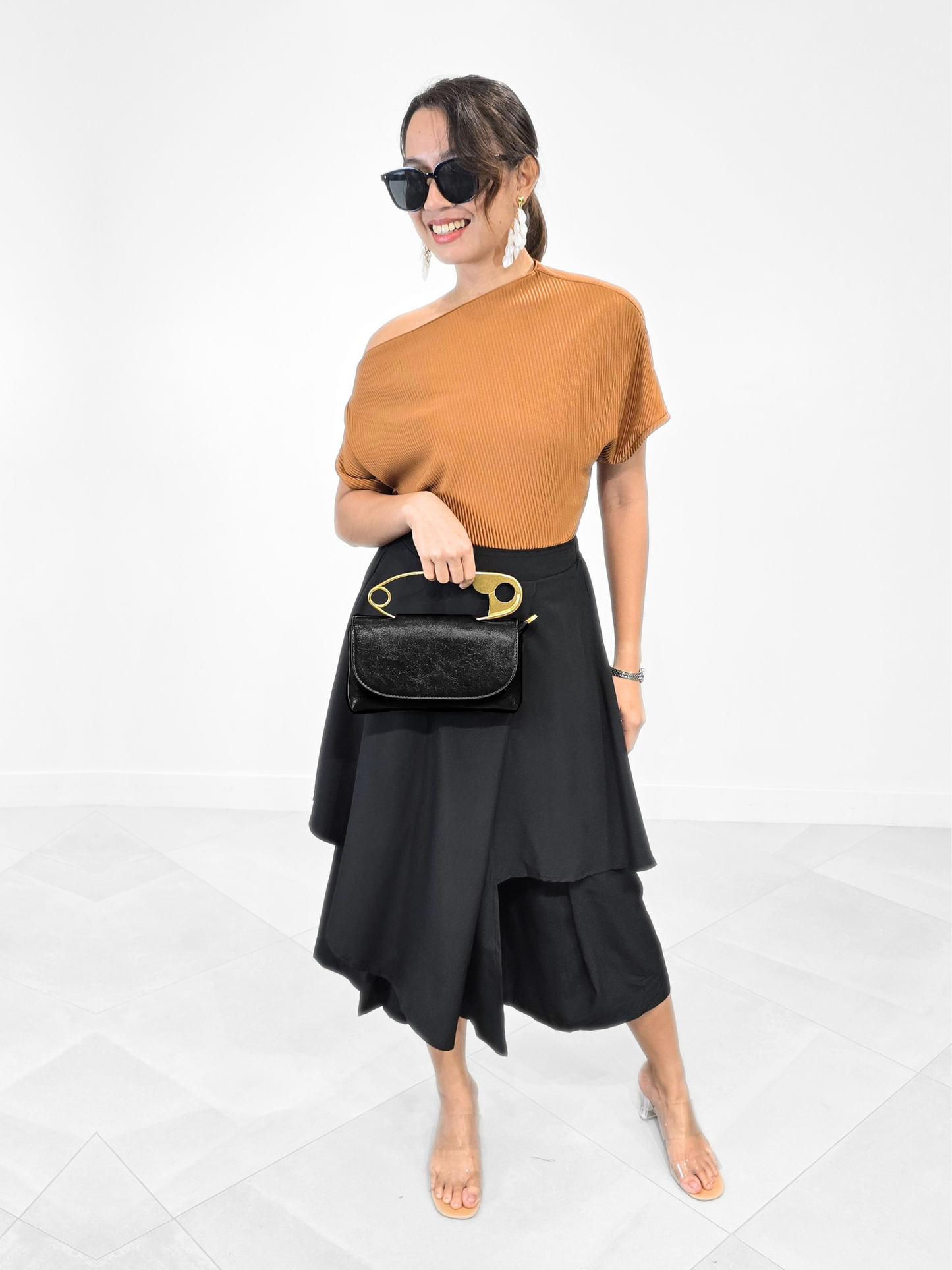 Freya Safety Pin Clutch (with sling strap)