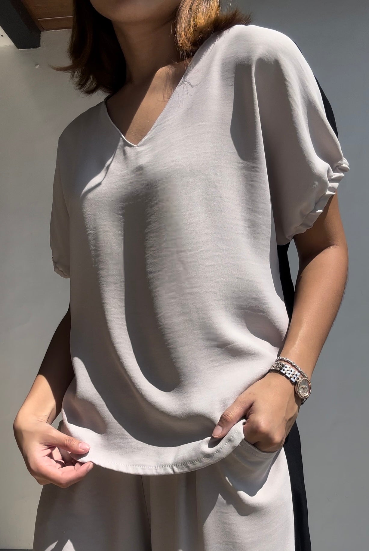 Gail (Plus Size) 2-Toned Reversible Elasticized Sleeve Top