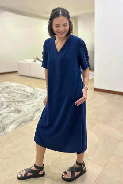Veronica (Plus Size) Shirred Dress